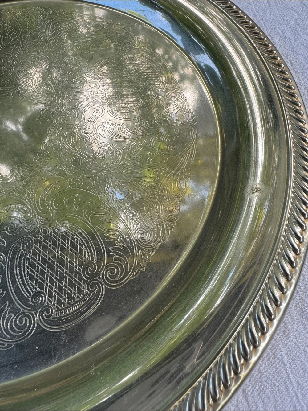 N/A vintage round